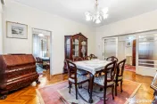 Vilă tip bloc 12 camere, 2 garaje 2 boxe zona Tomis 1 Flăm