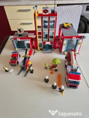 Stație pompieri + Set plăci de drum Lego!!! 