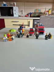 Stație pompieri + Set plăci de drum Lego!!! 