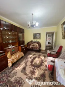 Apartament 3 camere, etaj 2, Garaj, Radauti