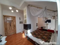 Închiriere garsonieră amenajată vintage, zonă ultracentrală