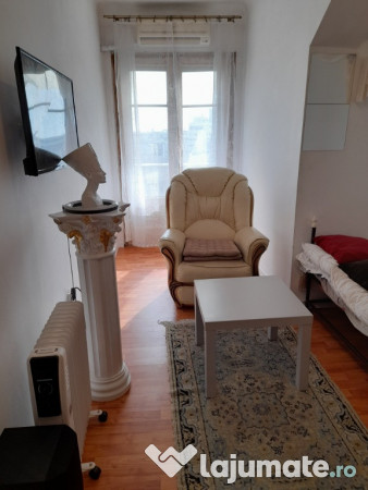 Închiriere garsonieră amenajată vintage, zonă ultracentrală