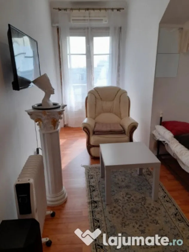 Închiriere garsonieră amenajată vintage, zonă ultracentrală