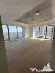 Apartament premium cu 4 camere si Terasa 40mp 
