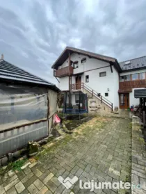 Pensiune P+1+M de vanzare, 396 mp, zona Orasul Vechi