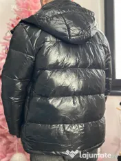 Geaca moncler cu puf 