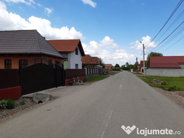 Teren intravilan construibil zona rezidentiala Lunca Calnicului 2325mp