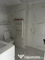 Apartament 3 camere terasă și loc de parcare 