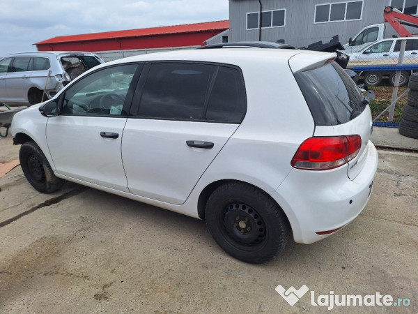 Dezmembrez VW Golf VI 1.6 TDI CAYB 90 cai Cutie Manuala 5 Trepte LHW