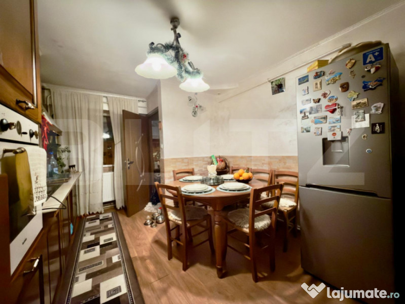 Apartament 3 camere, 75 mp, zona Orizont-Craiovița Nouă