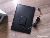 Camera supraveghere wifi și cartela cu panou solar 