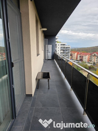Inchiriez apartament 2 camere decomandat cartier Borhanci