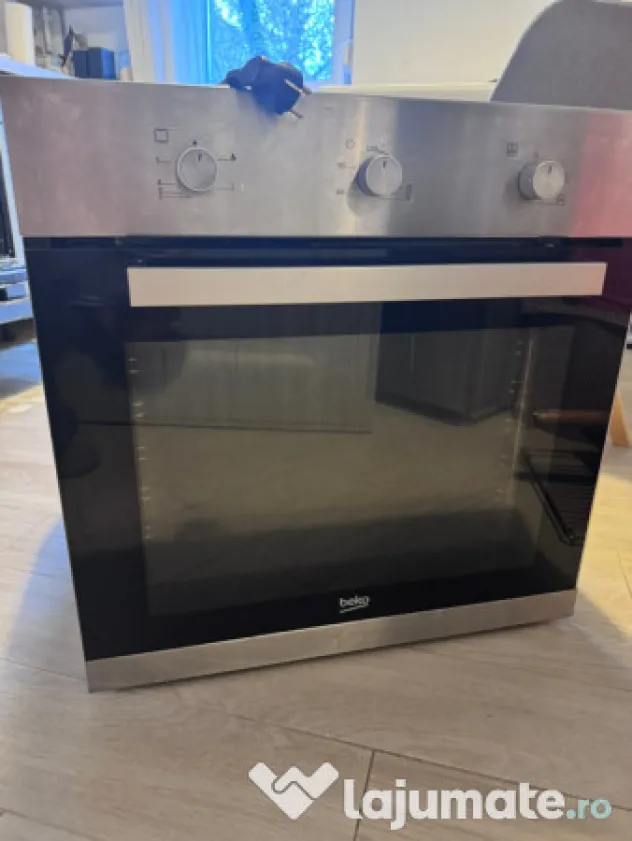 Cuptor incorporabil Beko - gaz