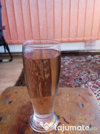 Vin si tuica naturală producție proprie
