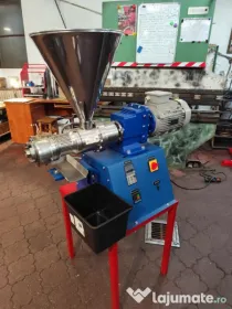 Presa ulei 2.2Kw motor 0.8kw rezistenta 220V