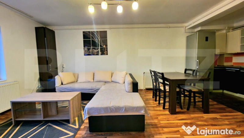 Apartament cu 3 camere, 65mp, parcare inclusa, intermediar,