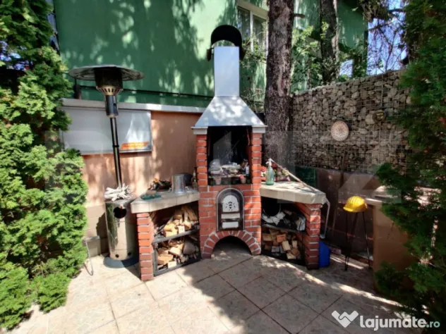 Casa deosebita 260 mp, teren 400 mp, zona Andrei Muresanu En