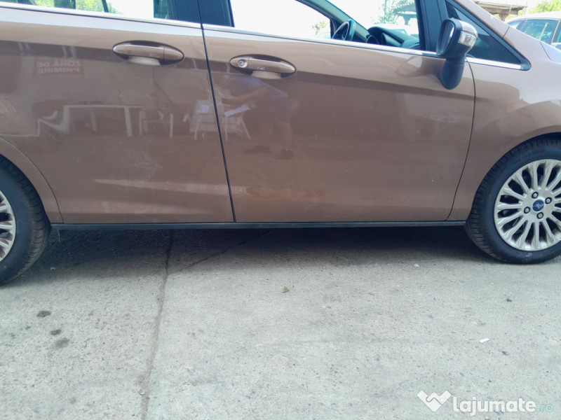 Prag dreapta plastic Ford B-MAX 2012