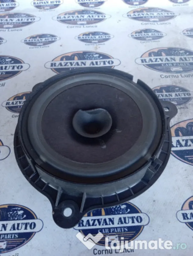 Boxa stanga spate Nissan Juke 2011