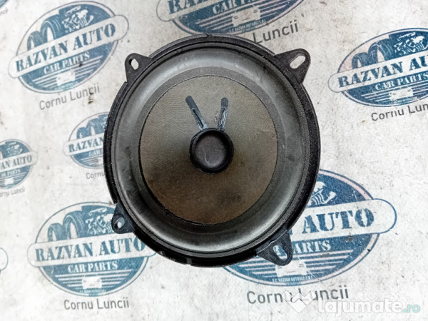 Boxa dreapta fata Dacia Duster 2013