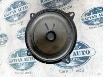 Boxa dreapta fata Dacia Duster 2013