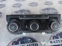 Panou comanda clima Volkswagen Passat B7