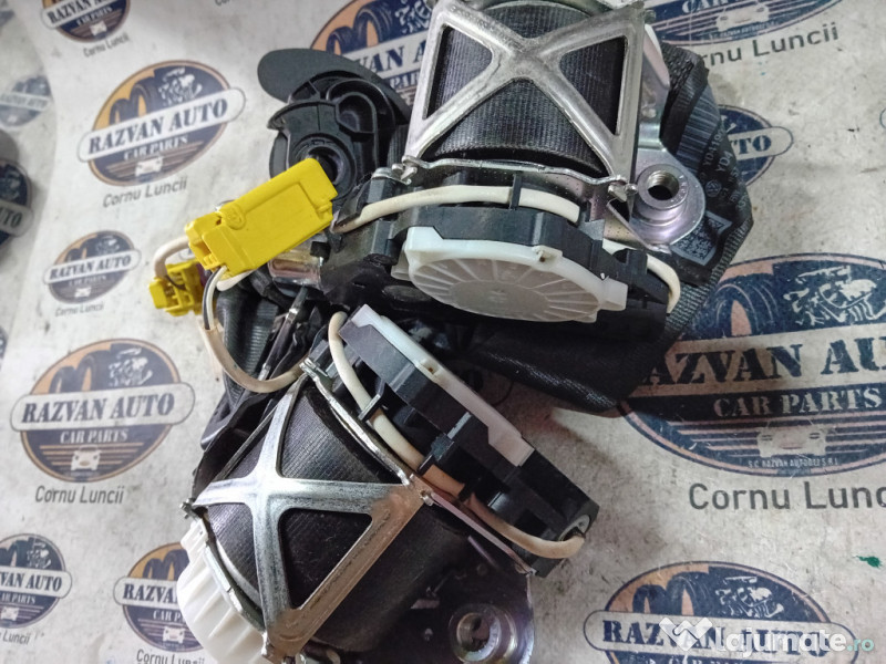 Set Centuri fata cu capsa Volkswagen Passat CC 2011