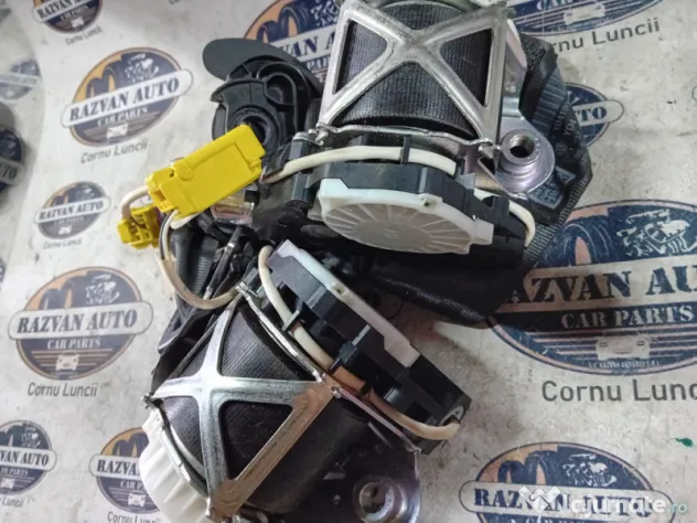 Set Centuri fata cu capsa Volkswagen Passat CC 2011