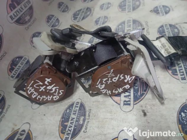 Set centuri spate stanga-dreapta Nissan Qashqai 2013