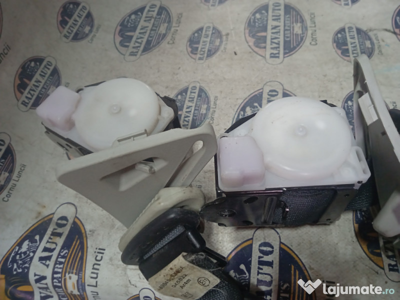Set centuri spate stanga-dreapta Nissan Qashqai 2013