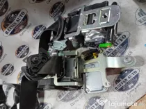 Set Centuri fata cu capsa Mercedes C-Class 2009