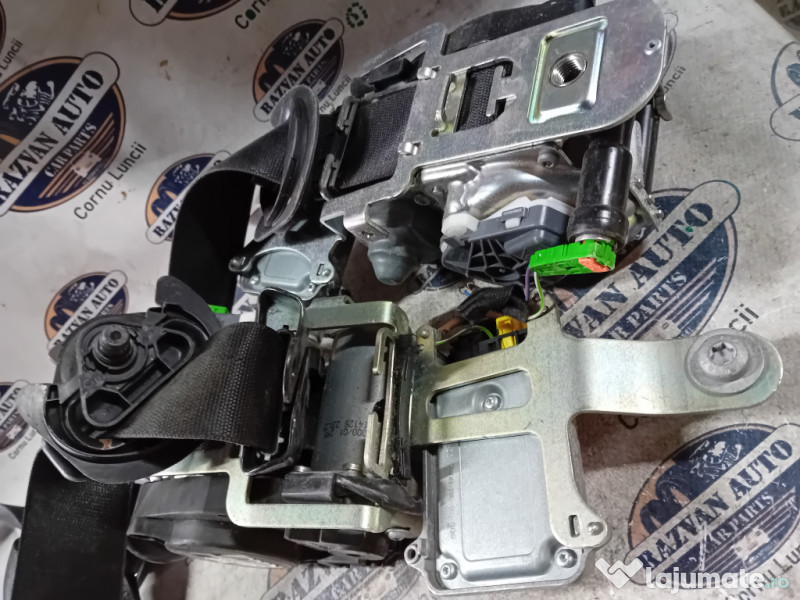 Set Centuri fata cu capsa Mercedes C-Class 2009