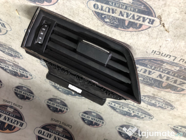 Grila ventilatie dreapta Skoda Superb 3 2016