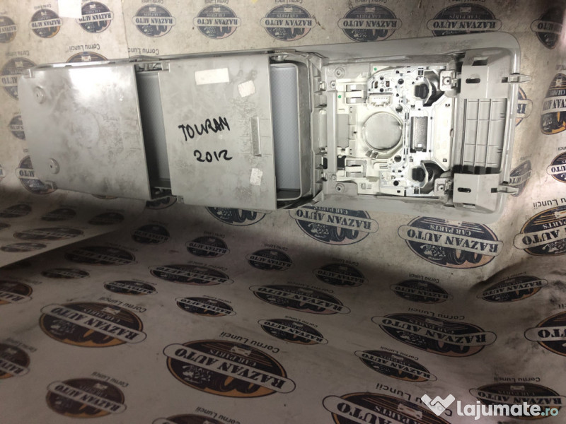 Plafoniera Volkswagen Touran 2012