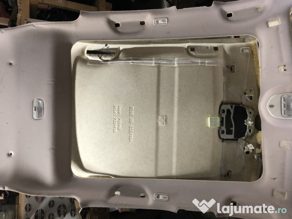 Plafon material cu panorama Peugeot 3008 2012
