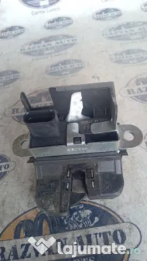 Broasca hayon Skoda Yeti 2015