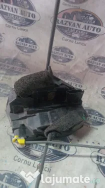 Broasca dreapta fata Nissan Qashqai 2011