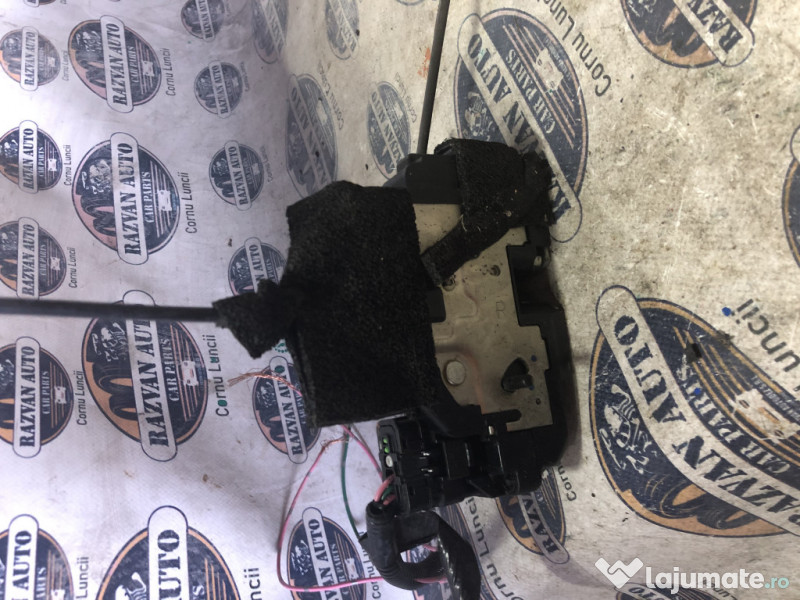 Broasca dreapta spate Nissan Juke 2011