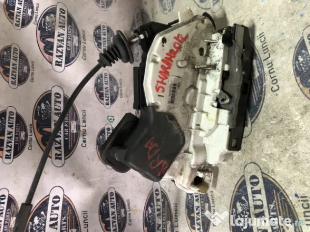Broasca dreapta fata Volkswagen Sharan 2012