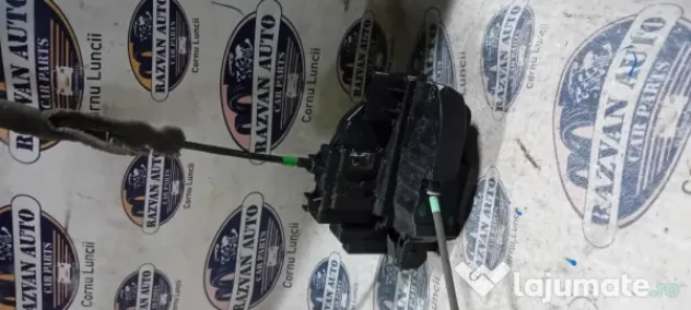 Broasca dreapta fata Nissan Qashqai 2011