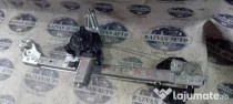 Macara geam dreapta fata Dacia Logan Mcv 2011