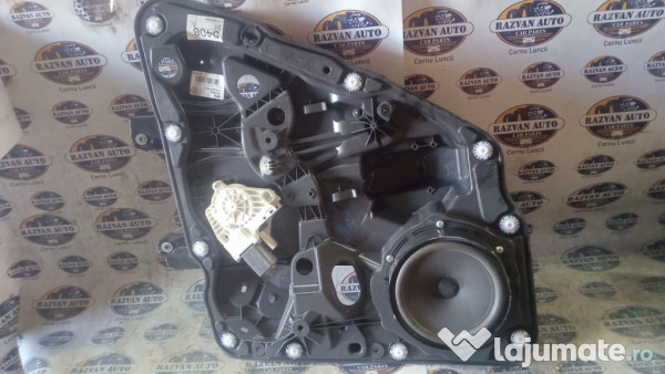 Macara geam dreapta spate Volkswagen Touareg 2012
