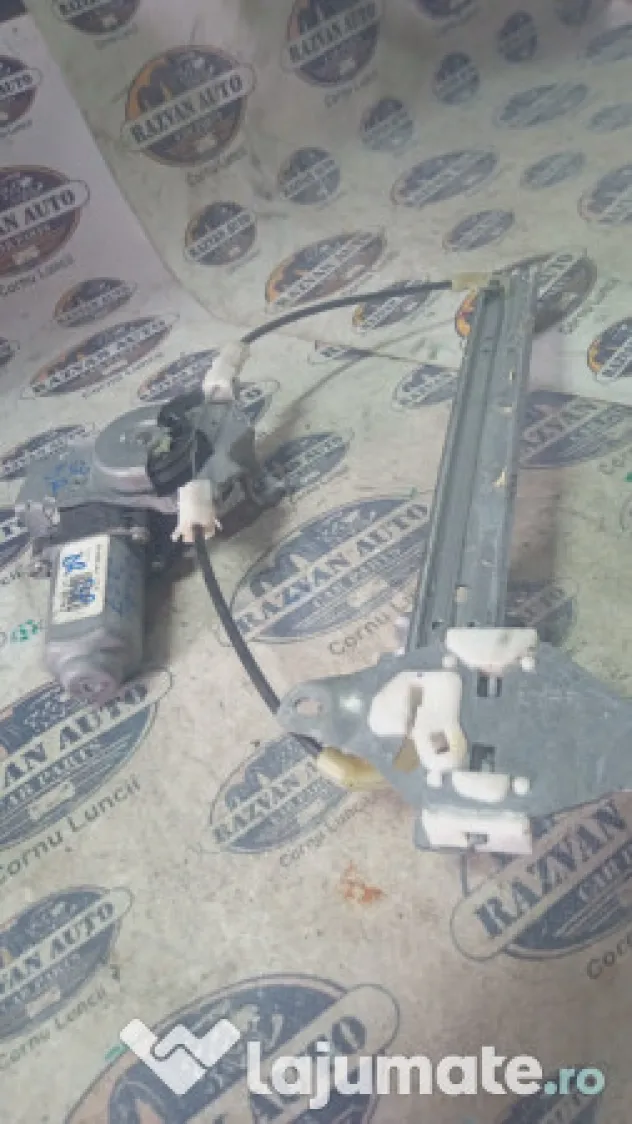 Macara geam dreapta spate Nissan Qashqai 2007