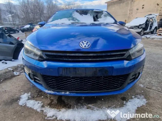 Fata completa Volkswagen Scirocco 2010