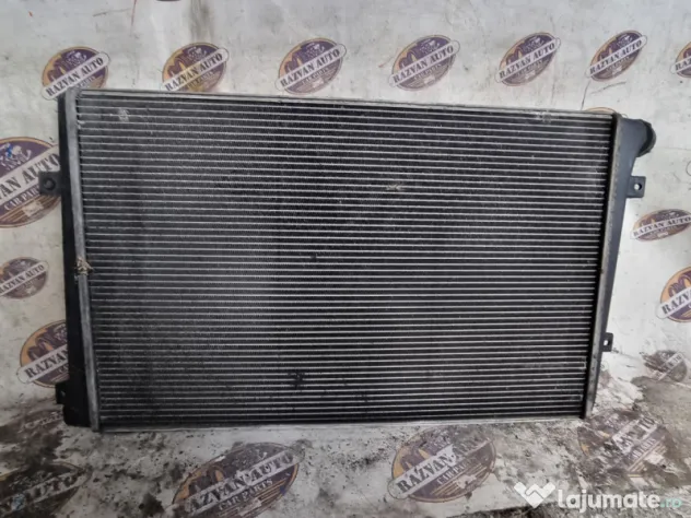 Radiator apa Audi A3 8P 1.9 Motorina 2008