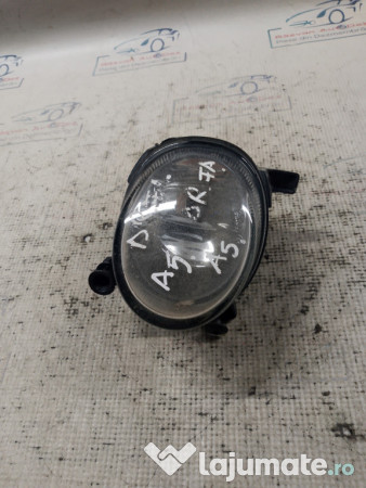 Proiector dreapta Audi A5 2011