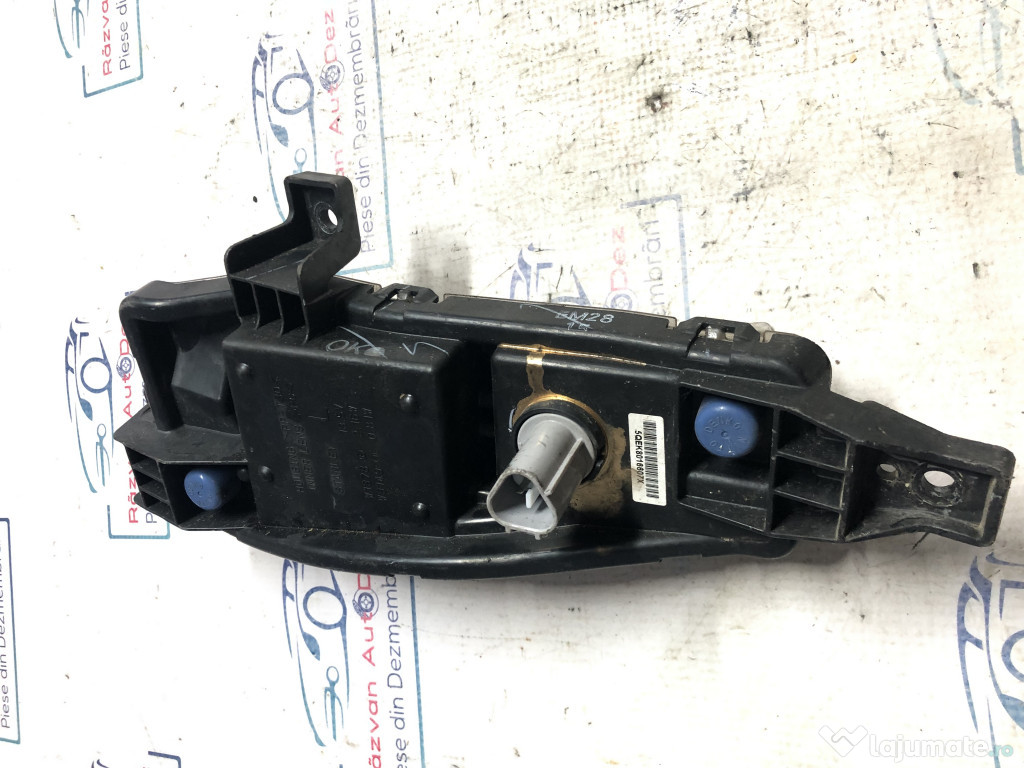 Proiector stanga Suzuki Vitara 2017