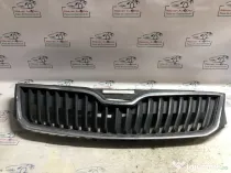 Grila bara fata Skoda RAPID 2013