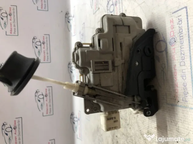 Broasca dreapta spate Audi A3 2005