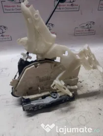 Broasca stanga spate Volkswagen Passat CC 2012